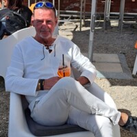 Mister T., Single aus Schwerin