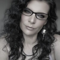 Momo2711, Single aus Rostock