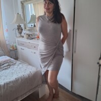 Emma Flotscheck, Single aus Plau am See