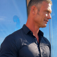 Mister R., Single aus Evershagen