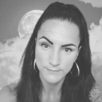 Sissy A., aus Benzin
