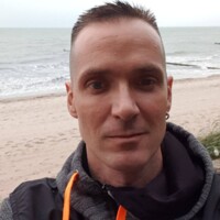Basti B., Single aus Berlin