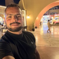 Adam Butic, Single aus Düsseldorf