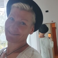 Ines I., aus Alt Bukow